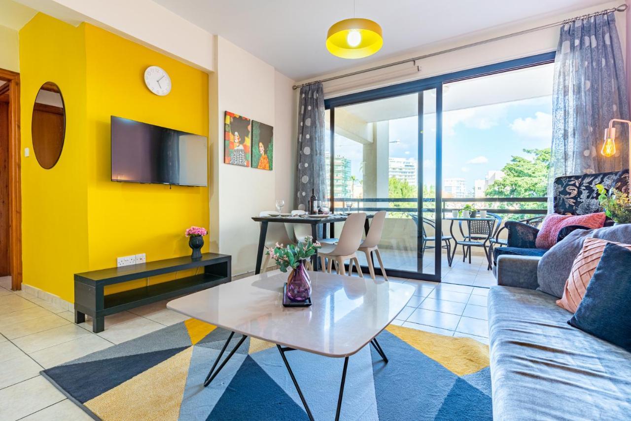 Freya 1-Bedroom Apartment In Ларнака Екстериор снимка