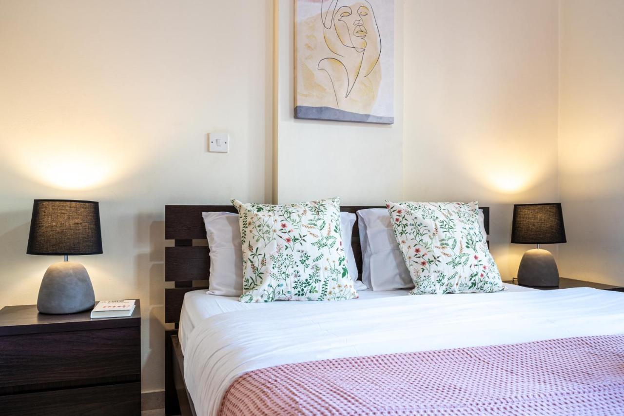 Freya 1-Bedroom Apartment In Ларнака Екстериор снимка
