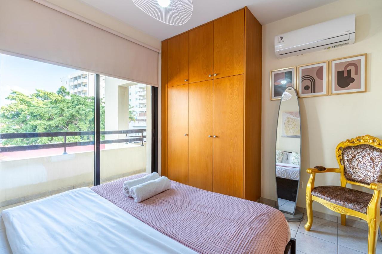 Freya 1-Bedroom Apartment In Ларнака Екстериор снимка